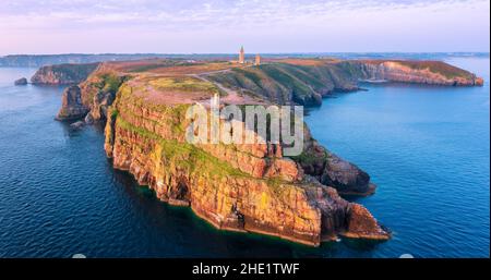 Panoramablick auf die Halbinsel Cap Frehel in Cotes-d'Armor, Bretagne, Frankreich Stockfoto