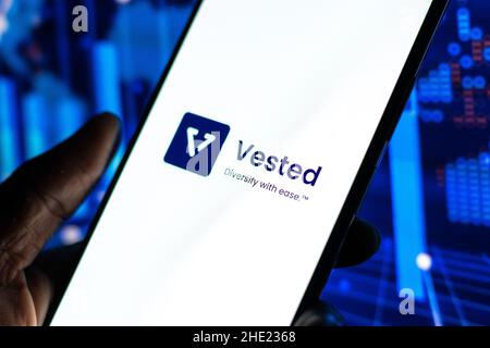 West Bangal, Indien - 15. Dezember 2021 : Freizügigkeitslogo auf Telefonbildschirm Stock image. Stockfoto