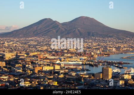 Vesuv aus Neapel, Italien Stockfoto