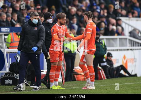 Hartlepool, Großbritannien. 08th Januar 2022. Luke Garbutt #29 von Blackpool kommt für James Ehemann #3 von Blackpool in Hartlepool, Großbritannien am 1/8/2022. (Foto von Mark Cosgrove/News Images/Sipa USA) Quelle: SIPA USA/Alamy Live News Stockfoto