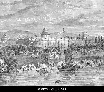 Eine Illustration aus dem späten 19th. Jahrhundert von Tianjin, einer Stadt mit Stadtmauern, die 1404 erbaut wurde und die Küstenmetropole in Nordchina am Ufer des Bohai-Meeres ist. Als Vertragshafen seit 1860 ist Tianjin ein wichtiger Seehafen und Tor nach Peking. Während der Boxeraufstand war die Stadt Sitz der Provisorischen Regierung von Tianjin. Unter der Qing-Dynastie und der Republik China wurde Tianjin zu einer der größten Städte der Region. Stockfoto