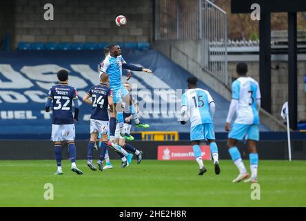 London, Großbritannien. 8th Jan 2022, 8th Januar 2022: The Den, Millwall, London, England; FA Cup 3rd Round Football, Millwall versus Crystal Palace: Christian Benteke von Crystal Palace gewinnt den Titel. Kredit: Aktion Plus Sport Bilder/Alamy Live Nachrichten Stockfoto