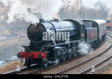 Ein Dampfzug auf der Keighley and Worth Valley Railway Stockfoto