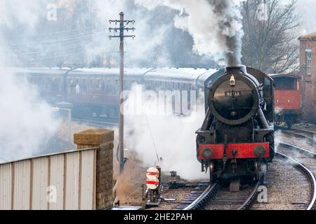 Ein Dampfzug auf der Keighley and Worth Valley Railway Stockfoto