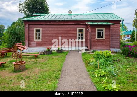 Alexandrow, Russland - 10. AUGUST 2021. Haus der Oberin. Museumsreservat „Aleksandrowskaja Sloboda“. Alexandrow, Region Wladimir Stockfoto