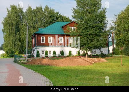 Alexandrow, Russland - 10. AUGUST 2021. Haus der Oberin. Museumsreservat „Aleksandrowskaja Sloboda“. Alexandrow, Region Wladimir Stockfoto