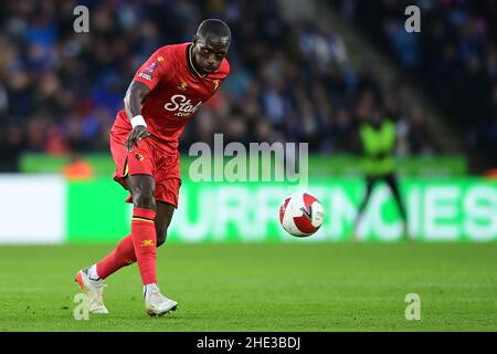 Leicester, Großbritannien. 08th Januar 2022. Moussa Sissoko #19 von Watford in Leicester, Vereinigtes Königreich am 1/8/2022. (Foto von Ashley Crowden/News Images/Sipa USA) Quelle: SIPA USA/Alamy Live News Stockfoto