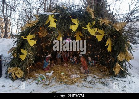 Moskau, Russland, - 10. Januar 2021, Nowospasski Kloster im Winter. Bibelszene am Heiligabend. Stockfoto