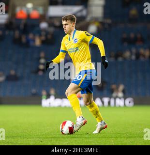 West Bromwich, West Midlands, Großbritannien. 8th. Januar 2022: The Hawthorns, West Bromwich, West Midlands, England; EFL FA Cup 3rd Round Football, West Bromwich Albion gegen Brighton &amp; Hove Albion; Solly March of Brighton und Hove Albion Credit: Action Plus Sports Images/Alamy Live News Stockfoto