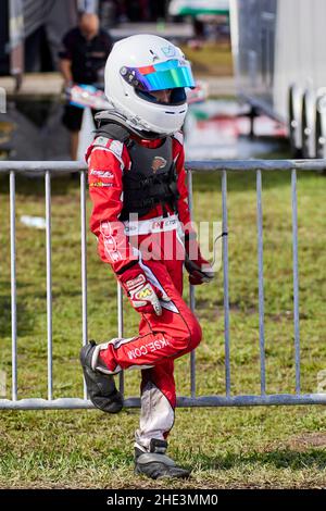 Homestead, FL, USA. 8th. Januar 2022. Kart-Fahrer und -Teams während seiner 2022 Super Karting USA (SKUSA) Winter Series, Credit: Yaroslav Sabitov/YES Market Media/Alamy Live News Stockfoto