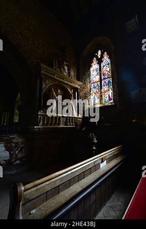 Eine wunderschöne normannische Kirche, im Herzen der Gemeinde von Many Dewchurch Stockfoto