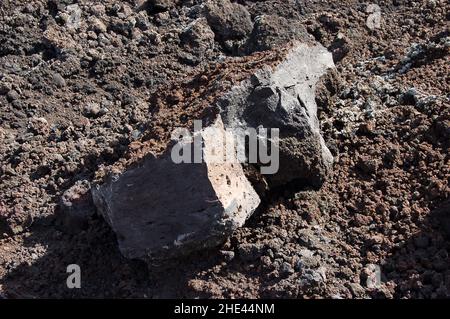 Erstarrte Lava in der Nähe des Vulkankrater Teneguia auf La Palma, Kanarische Inseln, Spanien. Stockfoto