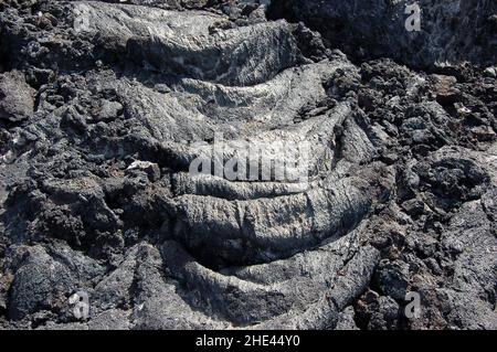 Erstarrte Lava in der Nähe des Vulkankrater Teneguia auf La Palma, Kanarische Inseln, Spanien. Stockfoto