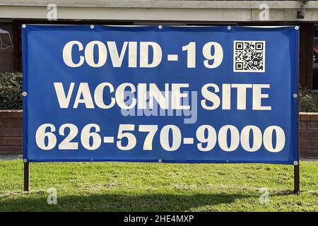 Am Samstag, den 8. Januar 2022, im Monterey Park, wurde ein COVID-19-Impfstoff-Schild am Monterey Park Hospital unter dem Anstieg der omicron-Variante Kalif. Stockfoto