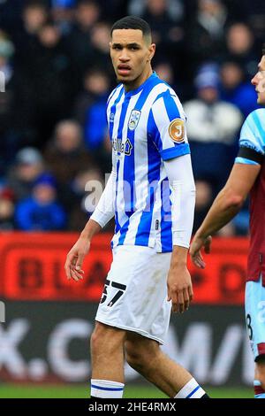 Burnley, Großbritannien. 08th Januar 2022. Jon Russell von Huddersfield Town beim Spiel der FA Cup Third Round zwischen Burnley und Huddersfield Town im Turf Moor am 8th 2022. Januar in Burnley, England. (Foto von Tony Taylor/phcimages.com) Quelle: PHC Images/Alamy Live News Stockfoto