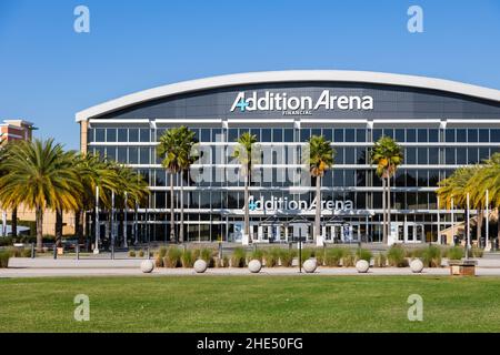 Orlando, FL - 30. Dezember 2021: Die zusätzliche Financial Arena auf dem Campus der University of Central Florida. Stockfoto