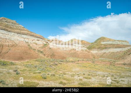 Dirt Mountain aus dem niedrigen Winkel zu sehen Stockfoto