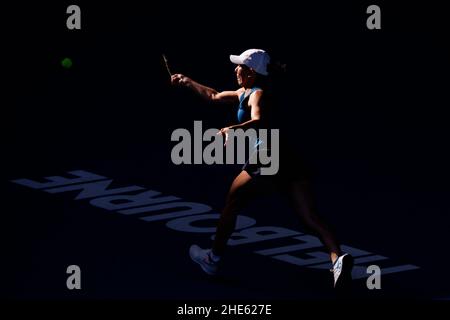 SIMONA HALEP (ROU) in Aktion beim Melbourne Summer Set Final 2022 am Sonntag, den 2022. Januar, im Melbourne Park Stockfoto