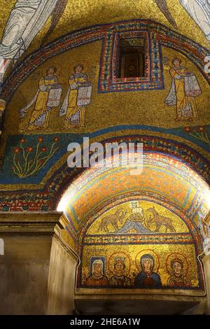 Die Heiligen Agnes, Praxedes und Pudentiana - Santa Prassede - Rom, Italien Stockfoto