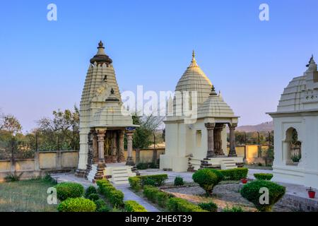 Parswanath / Adinath Jain Tempelkomplex, östliche Gruppe von Denkmälern, Khajuraho, Chhatarpur District, Madhya Pradesh, Indien, Südasien Stockfoto