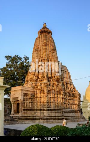 Parswanath / Adinath Jain Tempelkomplex, östliche Gruppe von Denkmälern, Khajuraho, Chhatarpur District, Madhya Pradesh, Indien, Südasien Stockfoto