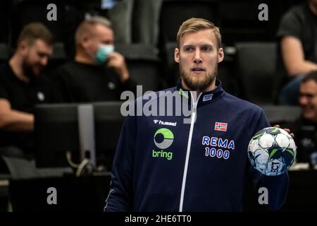 Hillerod, Dänemark. 08th Januar 2022. Christoffer Rambo aus Norwegen beim Test-Handballspiel zwischen Dänemark und Norwegen auf der Royal Stage in Hillerod. (Foto: Gonzales Photo/Alamy Live News Stockfoto