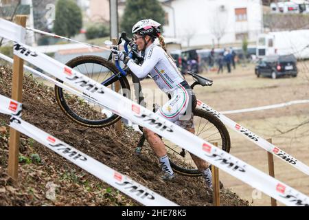 Variano Di Basiliano, Italien. 09th Januar 2022. Eva LECHNER (CENTRO SPORTIVO ESERVITO) während 2022 Italienische Ciclocross-Meisterschaft - Damen Elite, Cyclocross in Variano di Basiliano, Italien, Januar 09 2022 Kredit: Unabhängige Fotoagentur/Alamy Live News Stockfoto