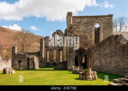 Valle Crucis Abbey gegründet 1201 von Madog AP Gruffydd Maelor, Prinz von Powys Fadog, bestand aus der Kirche und mehreren angrenzenden Gebäuden Stockfoto