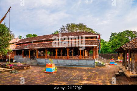 RATNAGIRI, INDIEN - 19. November 2021 : Kanakaditya-Tempel, 800 Jahre alter Sonnentempel, gelegen in Kasheli, Ratnagiri Stockfoto