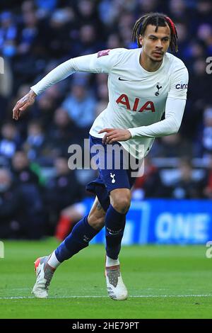 London, Großbritannien. 09th Januar 2022. DELE Alli von Tottenham Hotspur in Aktion während des Spiels. Der Emirates FA Cup, 3rd-Runden-Spiel, Tottenham Hotspur gegen Morecambe FC im Tottenham Hotspur Stadium in London am Sonntag, 9th. Januar 2022. Dieses Bild darf nur für redaktionelle Zwecke verwendet werden. Nur zur redaktionellen Verwendung, Lizenz für kommerzielle Nutzung erforderlich. Keine Verwendung bei Wetten, Spielen oder Veröffentlichungen in einem Club/einer Liga/einem Spieler. PIC von Steffan Bowen/Andrew Orchard Sports Photography/Alamy Live News Credit: Andrew Orchard Sports Photography/Alamy Live News Stockfoto