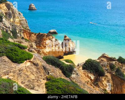 Praia do Camilo mit wunderschönen Dünen in Lagos an der portugiesischen Algarve Stockfoto