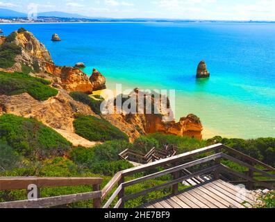 Praia do Camilo mit wunderschönen Dünen in Lagos an der portugiesischen Algarve Stockfoto