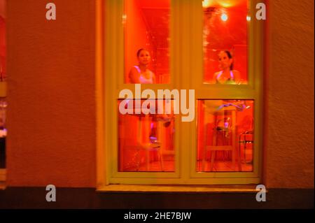 Antoniusstraße, Rotlichtviertel, Aachen, Nordrhein-Westfalen, Deutschland, Europa | Antoniusstraße, Rotlichtbezirk, Aachen, Nordrhein-Westfalen, Stockfoto