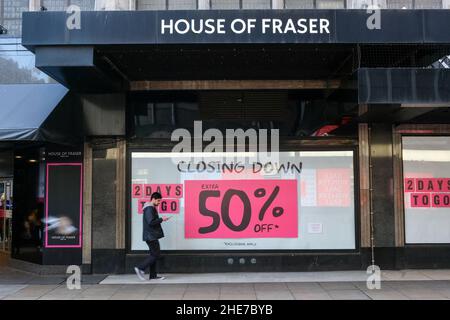 Oxford Street, London, Großbritannien. 9th. Januar 2022. Der Flagship-Store von House of Fraser in der Oxford Street schließt in zwei Tagen. Kredit: Matthew Chattle/Alamy Live Nachrichten Stockfoto