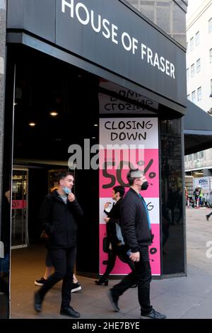 Oxford Street, London, Großbritannien. 9th. Januar 2022. Der Flagship-Store von House of Fraser in der Oxford Street schließt in zwei Tagen. Kredit: Matthew Chattle/Alamy Live Nachrichten Stockfoto