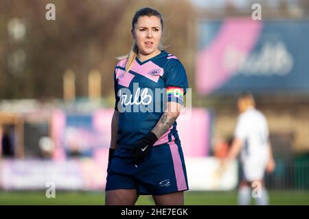 London, Großbritannien. 09th Januar 2022. Sophie Manzi (9 Dulwich Hamlet) beim Premier-Spiel der Frauen in London und South East zwischen Dulwich Hamlet und Millwall Lionesses auf dem Champion Hill in London, England. Liam Asman/SPP Credit: SPP Sport Press Photo. /Alamy Live News Stockfoto