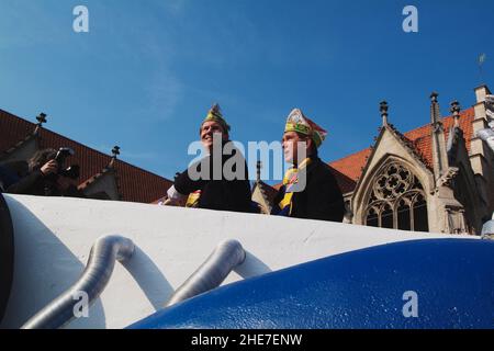 Karnevalsumzug in Braunschweig am 18. Februar 2007, hier mit dem niedersächsischen Ministerpräsidenten Christian Wulff; Veranstalter: Komitee Braunsch Stockfoto