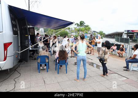 Florianopolis, Santa Catarina, Brasilien. 9th Januar 2022. (INT) Covid-19-Detektionstests in Florianopolis. 9. Januar 2021, Florianopolis, Santa Catarina, Brasilien: Covid-19-Testzentrum für asymptomatische Menschen wird am Sonntag (9.) in Florianopolis im Bundesstaat Santa Catarina in der Paulo Fontes Avenue eingerichtet (Bildnachweis: © Leco Viana/TheNEWS2 via ZUMA Press Wire) Stockfoto