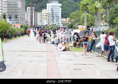 Florianopolis, Santa Catarina, Brasilien. 9th Januar 2022. (INT) Covid-19-Detektionstests in Florianopolis. 9. Januar 2021, Florianopolis, Santa Catarina, Brasilien: Covid-19-Testzentrum für asymptomatische Menschen wird am Sonntag (9.) in Florianopolis im Bundesstaat Santa Catarina in der Paulo Fontes Avenue eingerichtet (Bildnachweis: © Leco Viana/TheNEWS2 via ZUMA Press Wire) Stockfoto