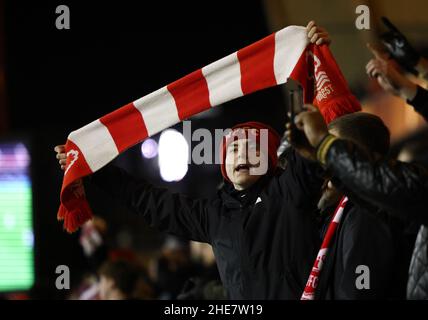 Nottingham, England, 9th. Januar 2022. Nottingham Forest Fans während des Emirates FA Cup Spiels auf dem City Ground, Nottingham. Bildnachweis sollte lauten: Darren Staples / Sportimage Credit: Sportimage/Alamy Live News Stockfoto