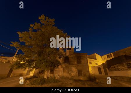 Verlassenes und zerstörtes Haus der Angst, Granada. Stockfoto