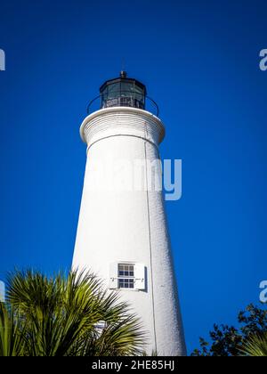 St Marks Lighthouse im St Marks National Wildlife Refuge an der Küste des Golfs von Mexiko in Florida Stockfoto