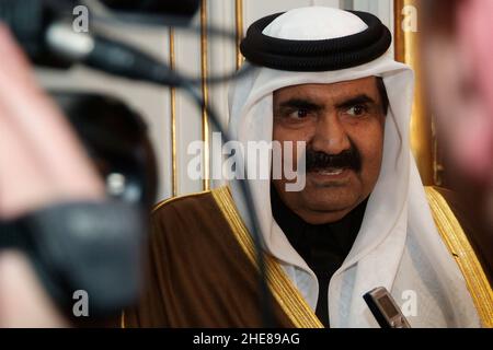 Wien, Österreich. 31. Dezember 2010. Staatsbesuch des Emir von Katar in der Wiener Hofburg. Bild zeigt den Emir von Katar, Scheich Hamad bin Khalifa al-Thani Stockfoto