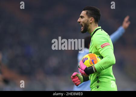 Mailand, Italien, 9th. Januar 2022. Thomas Strakosha von der SS Lazio reagiert während des Serie-A-Spiels bei Giuseppe Meazza, Mailand. Bildnachweis sollte lauten: Jonathan Moscrop / Sportimage Kredit: Sportimage/Alamy Live News Stockfoto