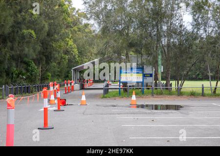 Fahrt durch das Testzentrum covid 19 in Avalon Beach Sydney, derzeit geschlossen, Sydney, Australien Stockfoto