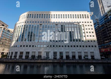 London, Großbritannien. 9th Januar 2022. Das Foto vom 9. Januar 2022 zeigt eine allgemeine Ansicht des Gebäudes, in dem sich das Office of Gas and Electricity Markets (Ofgem) in London, Großbritannien, befindet. UM MIT „Roundup: Britische Haushalte stehen vor einer Krise bei den Energiekosten, da die Gaspreise steigen“ zu GEHEN. Quelle: Ray Tang/Xinhua/Alamy Live News Stockfoto