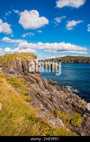 Fort Point oder Admiral’s Point Lighthouse, Trinity, Bonavista Peninsula, Neufundland, Kanada. Stockfoto