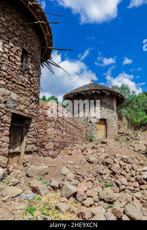 Traditionelle äthiopische Blockhäuser mit rundem Dach, Lalibela, Äthiopien Stockfoto