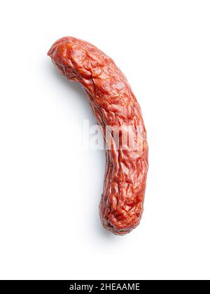 Schweinsalami. Geräucherte Wurst isoliert auf weißem Hintergrund. Stockfoto