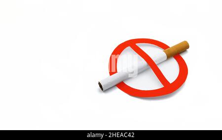 Eine Zigarette ohne Markenzeichen neben einem roten verbotenen Schild auf weißem Hintergrund, Konzept des Rauchverbots Stockfoto